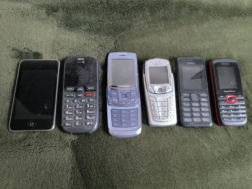 Job lot untested - job, phones